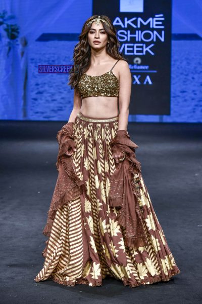 Kriti Kharbanda Walks The Ramp For Sukriti Aakriti At Lakme Fashion Week Summer/Resort 2019