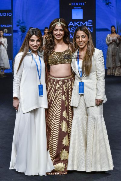 Kriti Kharbanda Walks The Ramp For Sukriti Aakriti At Lakme Fashion Week Summer/Resort 2019