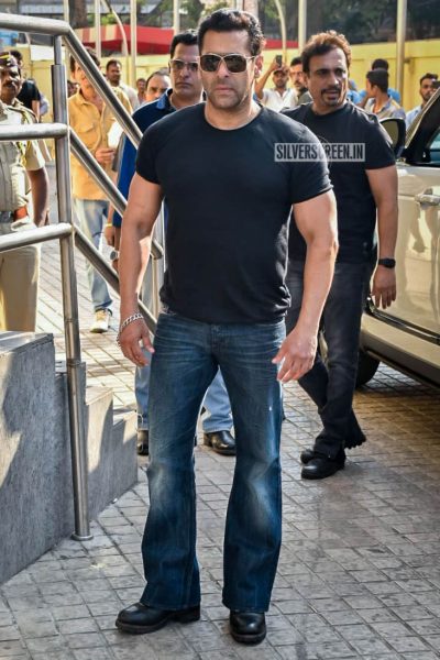 Salman Khan Promotes 'Notebook'