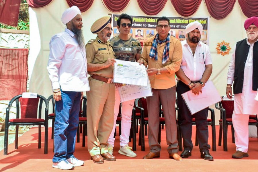 Sonu Sood Meets Students Of Guru Nanak English High School, Collects Cheque For Martyrs' Family