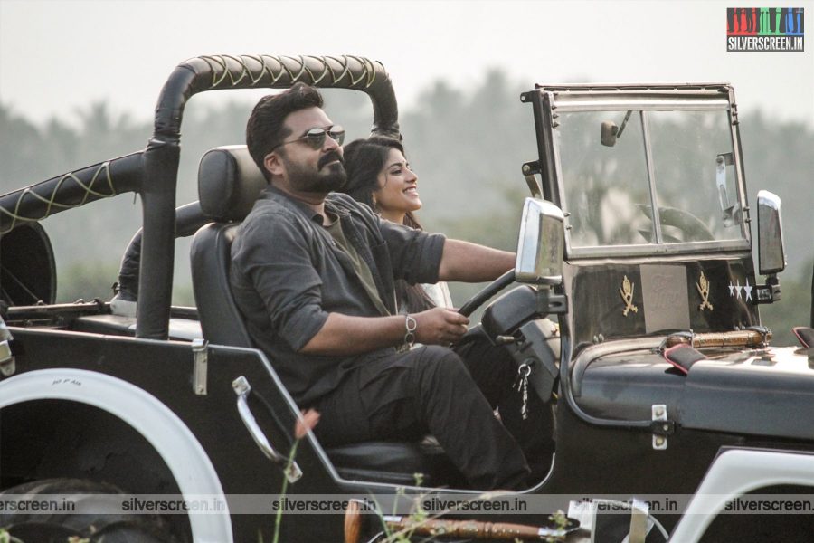 Vantha Rajavathaan Varuven Movie Stills Starring  Silambarasan