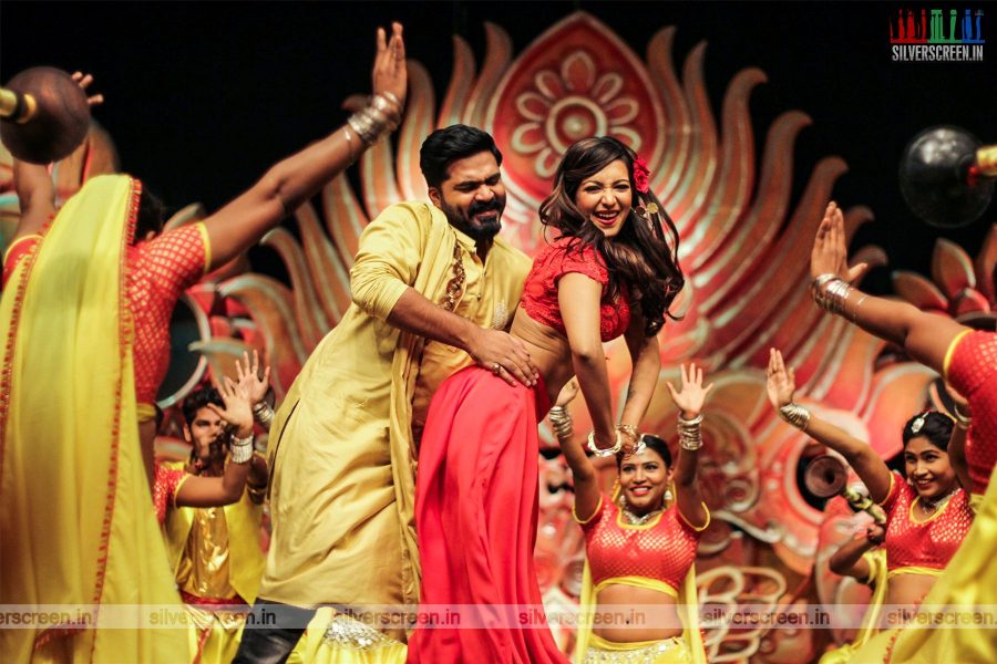 Vantha Rajavathaan Varuven Movie Stills Starring  Silambarasan