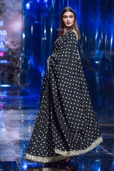 Diana Penty Walks The Ramp At The ‘Delhi Fashion Week 2019 – Day 4’
