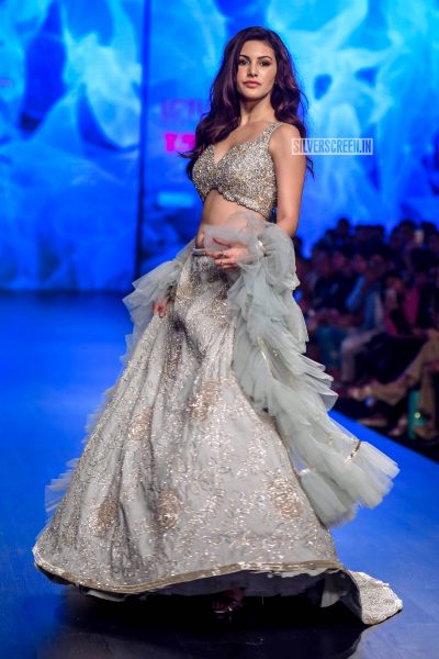 Amyra Dastur Walks The Ramp At The ‘Delhi Fashion Week 2019 – Day 3’