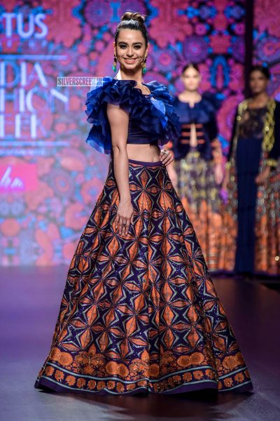 Soundarya Sharma Walks The Ramp At The ‘Delhi Fashion Week 2019 – Day 3’