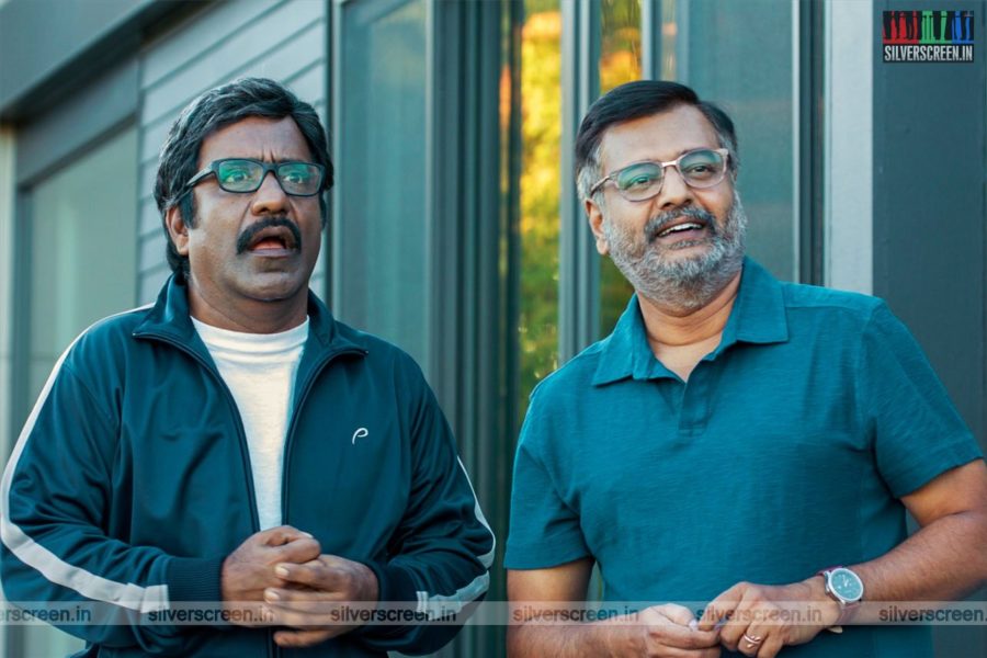 Vellai Pookal Movie Stills Starring Vivek, Charlie