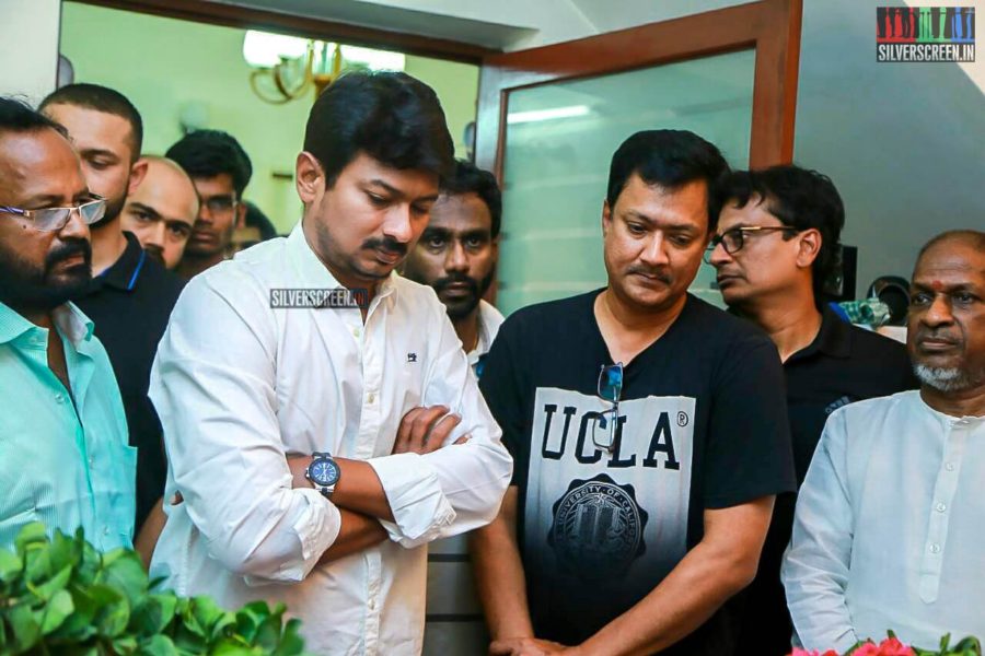 Udhayanidhi Stalin Pays Respect To Director J Mahendran