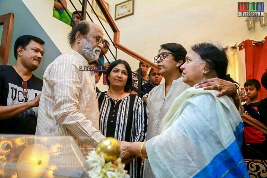 Rajinikanth Pays Respect To Director J Mahendran
