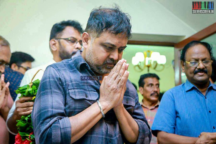 N Lingusamy Pays Respect To Director J Mahendran