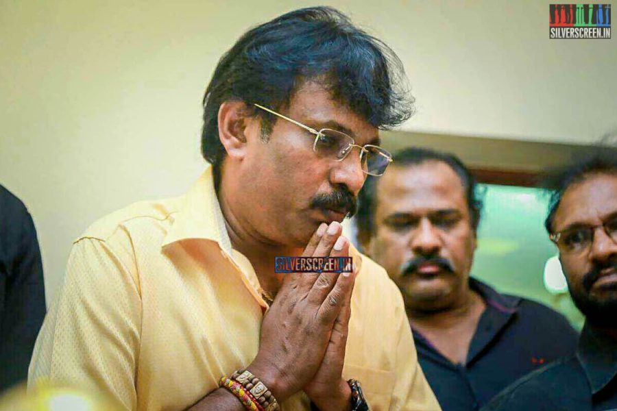 Perarasu Pays Respect To Director J Mahendran