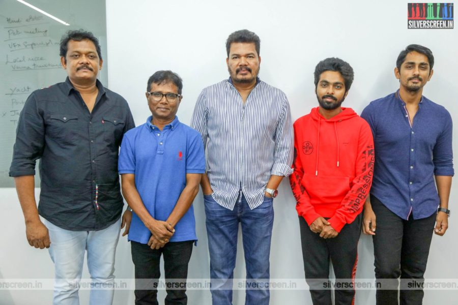 Director Shankar, Siddharth, Sasi, GV Prakash Kumar At The First Look Launch  Of 'Sivappu Manjal Pachai'