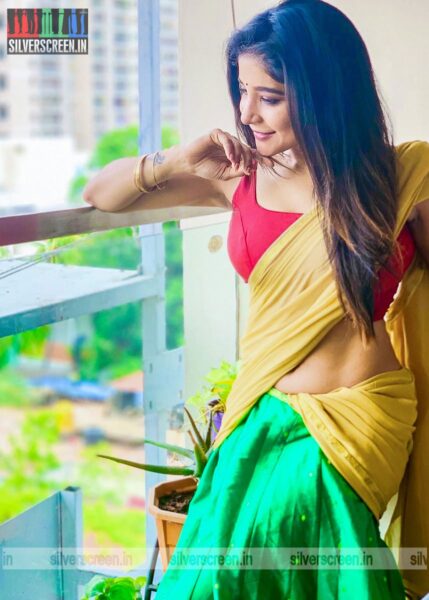 Actress Sakshi Agarwal Photoshoot Stills