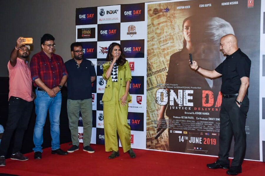 Esha Gupta, Anupam Kher At The One Day Trailer Launch