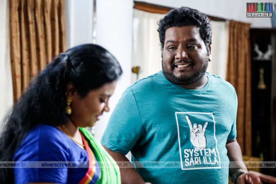 Nenjamundu Nermaiyundu Odu Raja Movie Stills Starring RJ Vigneshkanth