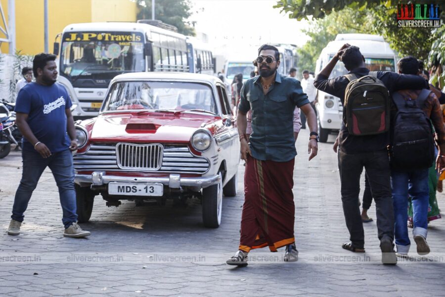 Nenjamundu Nermaiyundu Odu Raja Movie Stills Starring Vivek Prasanna