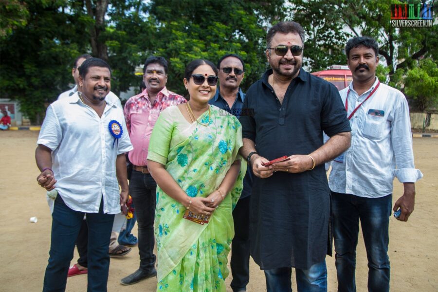 Ponvannan, Saranya Ponvannan Vote In Nadigar Sangam Elections