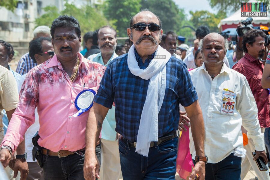 Vijayakumar Votes In Nadigar Sangam Elections