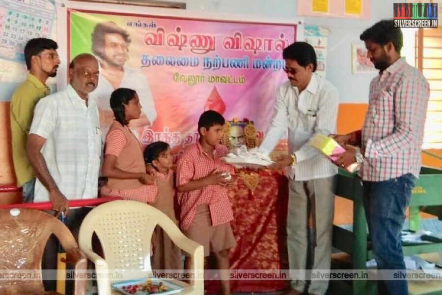 Fans Of Vishnu Vishal Celebrated His Birthday By Donating Blood