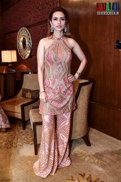 Aahana Kumra Walks The Ramp For Reynu Tandon At India Couture Week