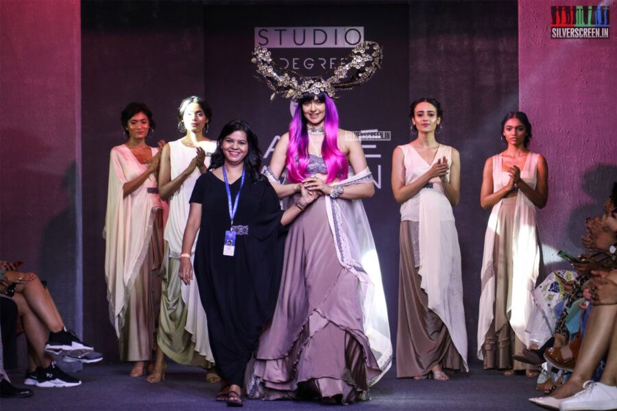 Adah Sharma Walks The Ramp For Pinkey Agarwal At The Lakme Fashion Week 2019 - Day 4