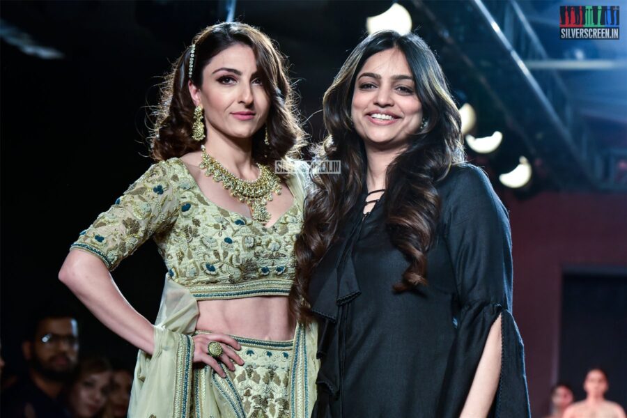 Soha Ali Khan Walks The Ramp For Kavita Agarwal At The Lakme Fashion Week 2019 - Day 5