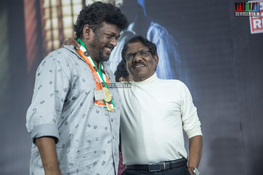 P Bharathiraja, R Parthiban At The 'Oththa Seruppu Size 7' Press Meet