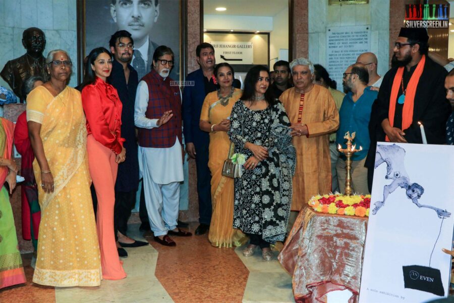 Kiara Advani, Amitabh Bachchan At Aditya Singh’s Exhibition