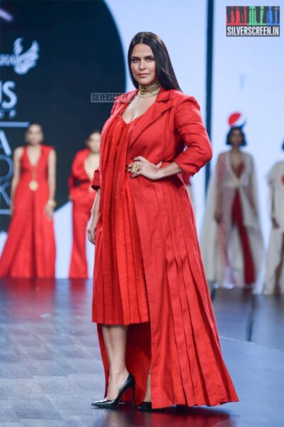 Neha Dhupa Walks The Ramp For Nidhika Shekhar At The Lotus Makeup India Fashion Week
