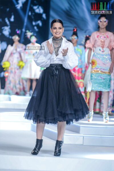 Kangana Ranaut Walks The Ramp For Manish Arora At The Lotus Makeup India Fashion Week