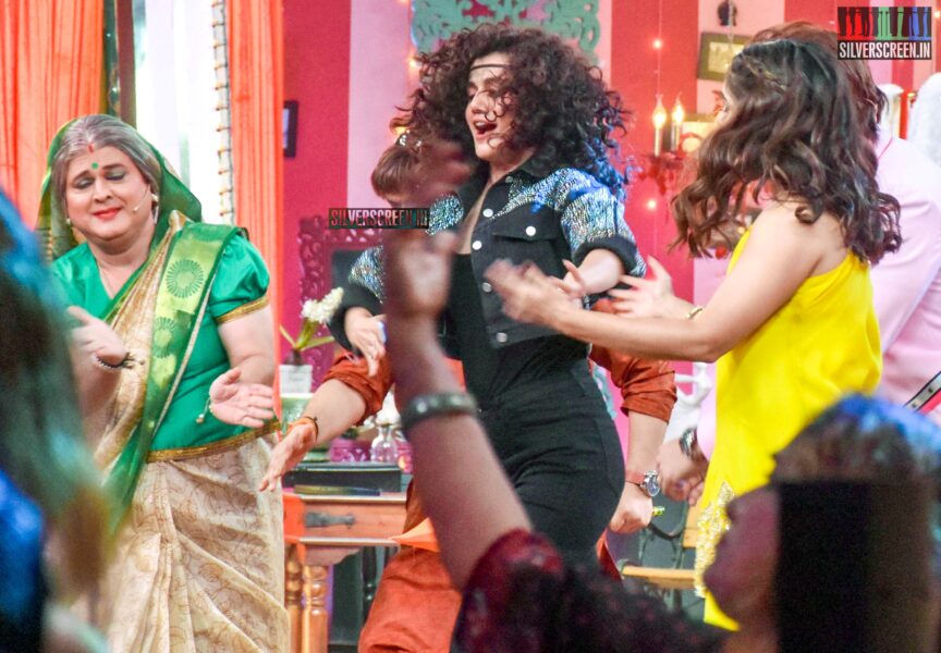 Taapsee, Bhumi Pednekar Promote 'Saand Ki Aankh' On The Sets Of 'Movie Masti'