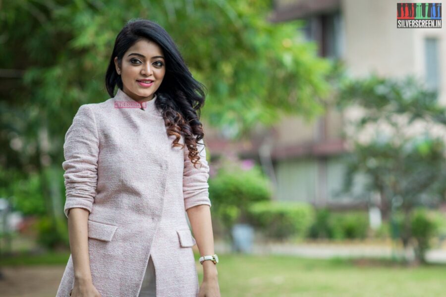 Janani Iyer At The Balloon Press Meet