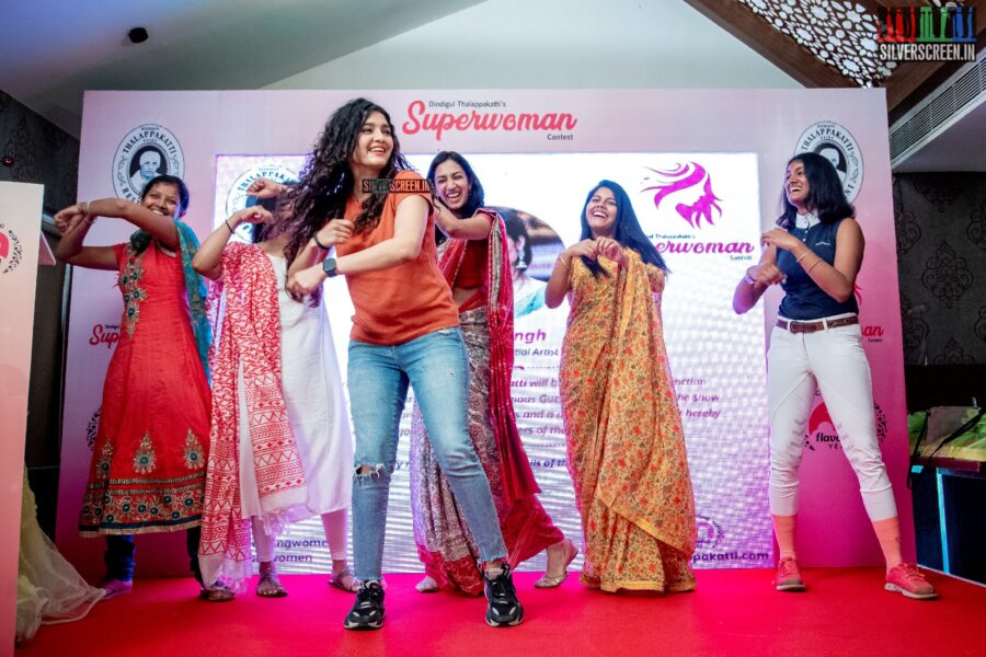 Ritika Singh at Dindugul Thalapakatti's Superwoman Awards