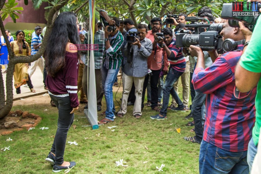 Anupama Parameswaran, in a chic t-shirt, whipped  the photographers into a frenzy