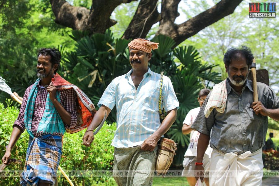 Vellai Yaanai Movie Stills Starring Samuthirakani