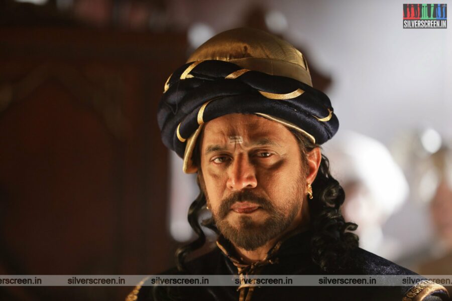 Stills of Actor Arjun from the move Marakkar: Arabikadalinte Simham