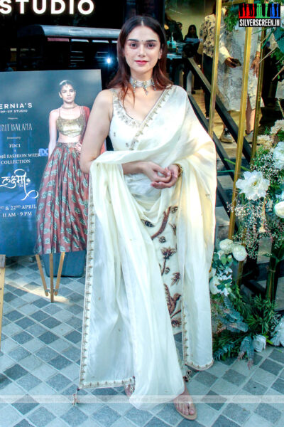 Aditi Rao Hydari Unviels Punit Balana's Summer Collection In Bandra