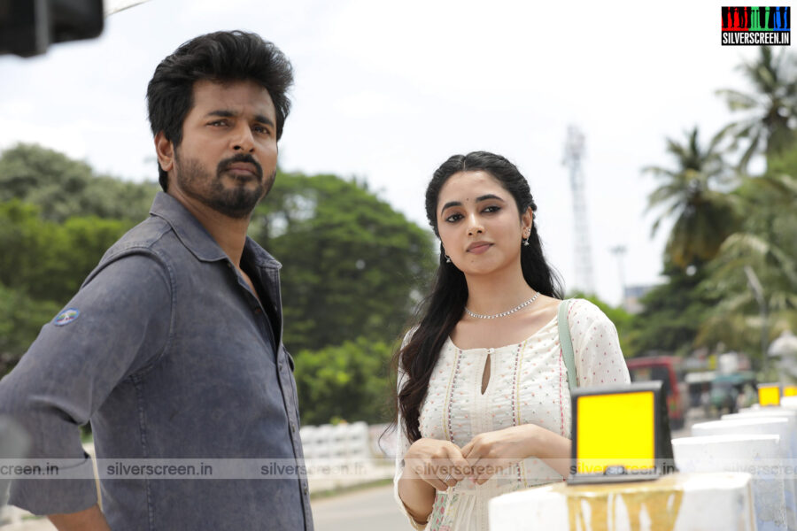 Stills of Actor Sivakarthikeyan and Actress Priya Arul Mohan from the movie Don
